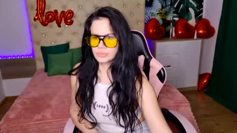 Snapshot of kattiesims chatting on February 17, 1:25 am KattieSims online show from February 17, 1:25 am