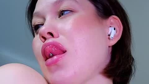 Goddess Katy            VACATION  online show from November 6, 1:41 am