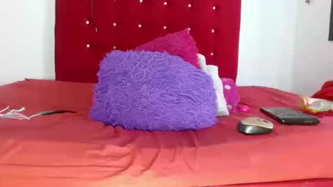 kattysharlotte online show from October 16, 3:44 pm