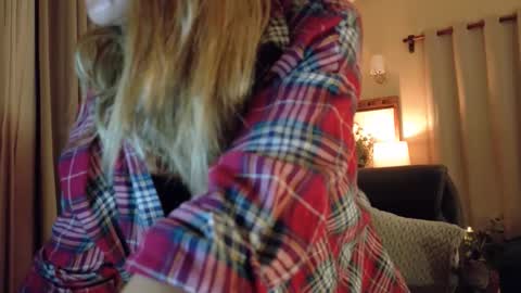 Katy online show from February 6, 1:42 am