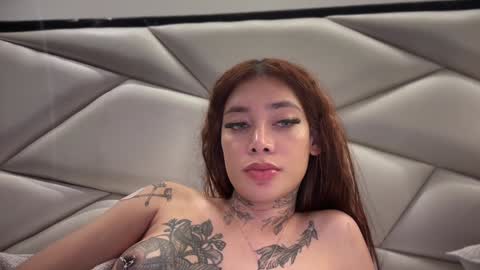 Snapshot of katy_monrroy chatting on January 22, 5:48 am Emily online show from January 22, 5:48 am