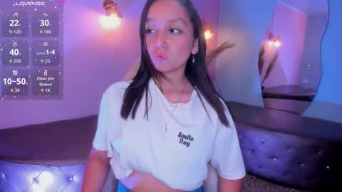 Snapshot of katy_sweet19 chatting on October 1, 7:24 pm Katy online show from October 1, 7:24 pm