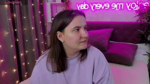 Kate online show from April 16, 6:24 am