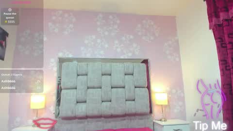 katysweetas online show from October 8, 7:42 pm