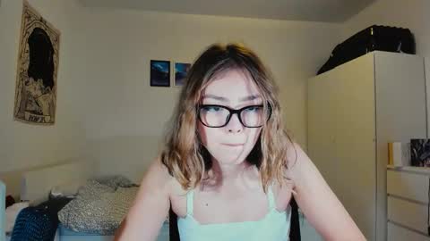 Snapshot of kawa_ka chatting on October 26, 12:11 am kawa_ka online show from October 26, 12:11 am