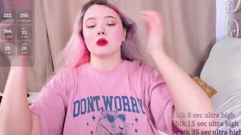 Snapshot of kawaii_yuki chatting on January 27, 9:02 am Yuki online show from January 27, 9:02 am