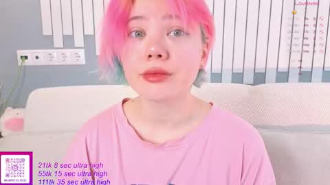 Snapshot of kawaii_yuki chatting on October 13, 6:59 am Yuki online show from October 13, 6:59 am