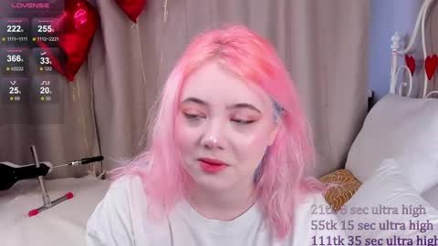 Snapshot of kawaii_yuki chatting on February 13, 8:38 am Yuki online show from February 13, 8:38 am