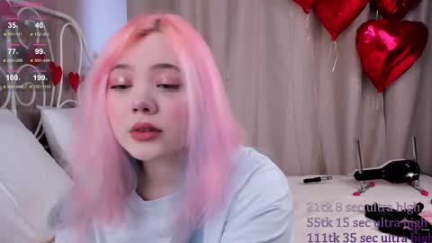 Snapshot of kawaii_yuki chatting on February 16, 8:43 am Yuki online show from February 16, 8:43 am