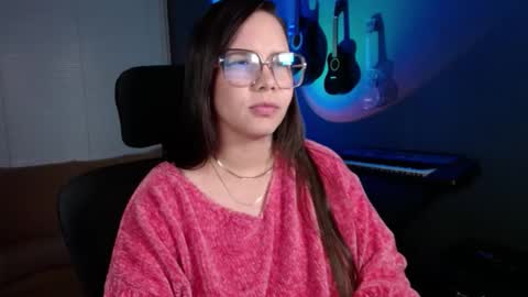 Kay online show from November 4, 4:36 am