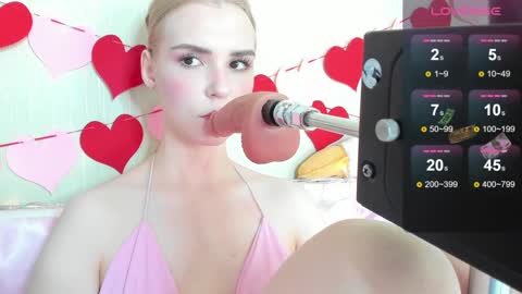 Snapshot of kaya_devis chatting on February 15, 8:11 am KAYA online show from February 15, 8:11 am