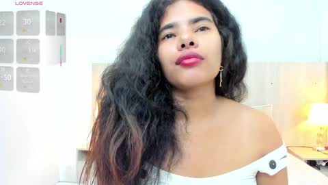   online show from April 5, 11:40 am