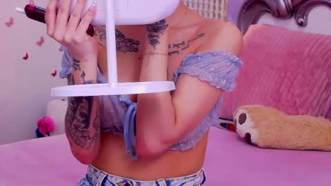 Kaya Belle online show from April 19, 4:46 am