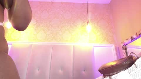 Susan online show from April 13, 6:34 pm