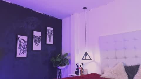 Cattleya stone online show from March 9, 10:30 am