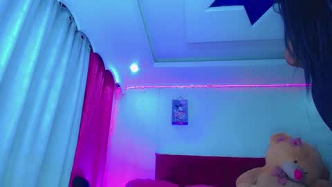 kayla_sexx online show from February 19, 2:11 am