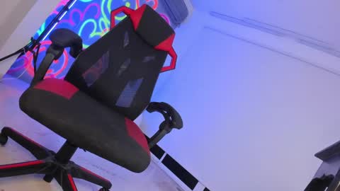 INSTAjohedija online show from February 13, 11:58 pm