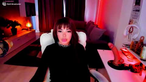 kaylee online show from March 7, 3:23 pm