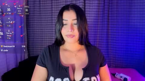 Snapshot of kayleemorales chatting on October 2, 8:29 pm Kaylee online show from October 2, 8:29 pm