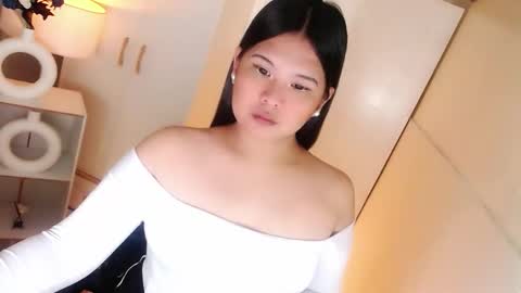 Y O U R        F U T U R E       K A Y L E E  online show from March 8, 5:50 pm