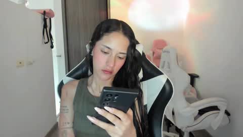 Snapshot of kaylie_xxx chatting on September 26, 7:22 pm kaylie online show from September 26, 7:22 pm