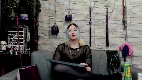 Miss Kazia online show from February 25, 2:15 am