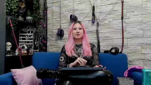 Miss Kazia online show from February 13, 1:40 am