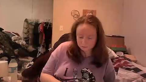 kcandler27 online show from November 20, 8:02 am