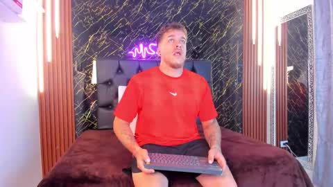 Keane online show from September 18, 1:04 pm