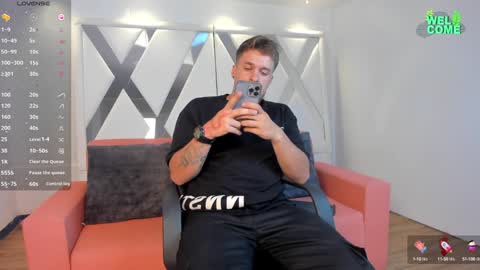 Keane online show from December 3, 7:50 pm