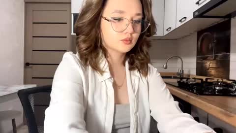 Velma online show from March 1, 10:30 am