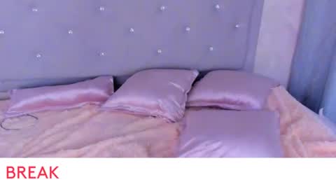 Snapshot of kei_oliver chatting on February 18, 3:52 pm kei oliver online show from February 18, 3:52 pm
