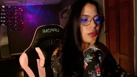 Kimk online show from September 23, 8:04 pm