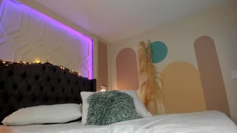 Keira Angel online show from February 15, 4:59 am