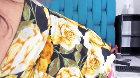   online show from March 6, 1:24 pm