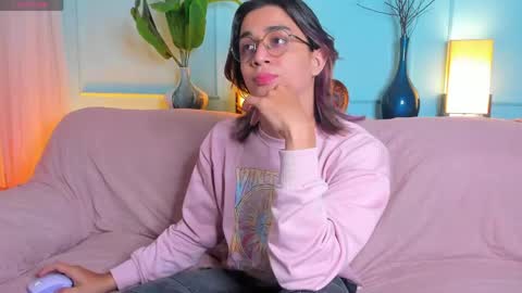 Keita moon online show from April 16, 11:21 am