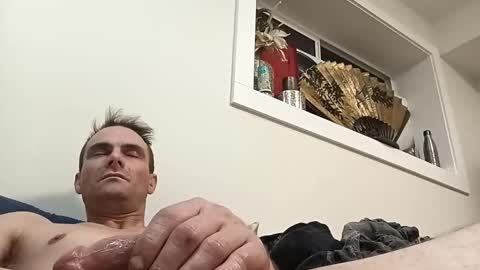 clyde online show from November 25, 12:48 pm