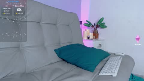 Sofia online show from February 18, 6:08 pm