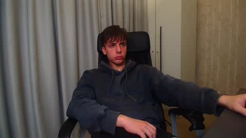 KellenWest online show from January 10, 5:35 am