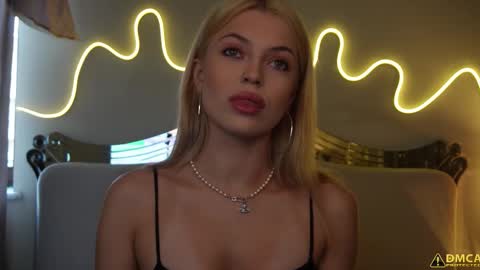 Snapshot of kelly_peachpiee chatting on September 24, 5:36 am Kelly online show from September 24, 5:36 am