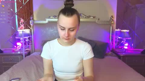 Snapshot of kellycartie chatting on October 9, 11:59 am Im Kelly online show from October 9, 11:59 am