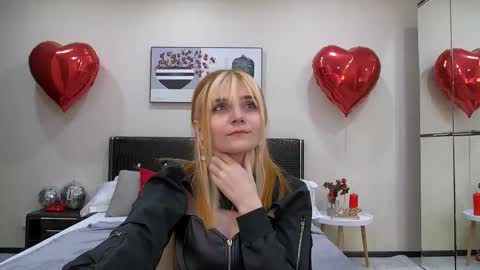 Snapshot of kellystoneys chatting on February 23, 3:18 pm Kelly Stoneys online show from February 23, 3:18 pm