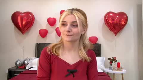 Snapshot of kellystoneys chatting on February 16, 8:32 am Kelly Stoneys online show from February 16, 8:32 am