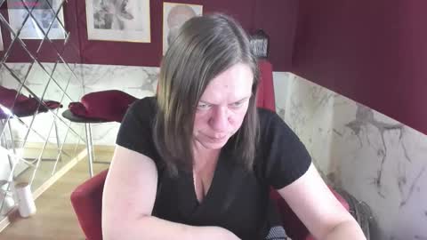 Kelly online show from October 9, 5:57 am