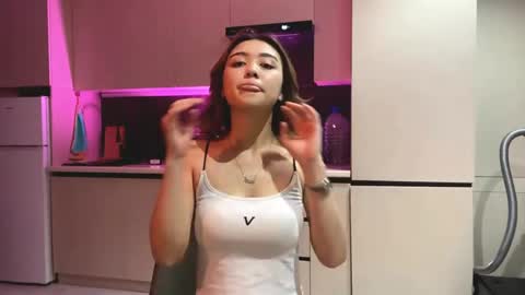 Luna online show from April 16, 8:09 pm