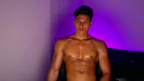 ken__owensx online show from January 9, 8:47 pm