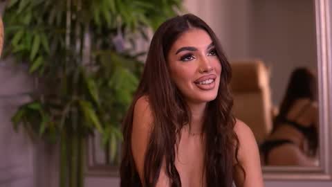 Kendal online show from December 3, 7:36 pm