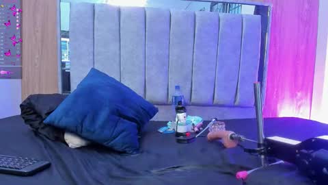 kendalll_love online show from October 24, 5:36 pm