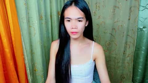 Kendall  online show from November 29, 6:48 pm