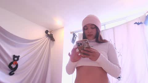 kendall online show from October 27, 6:30 pm